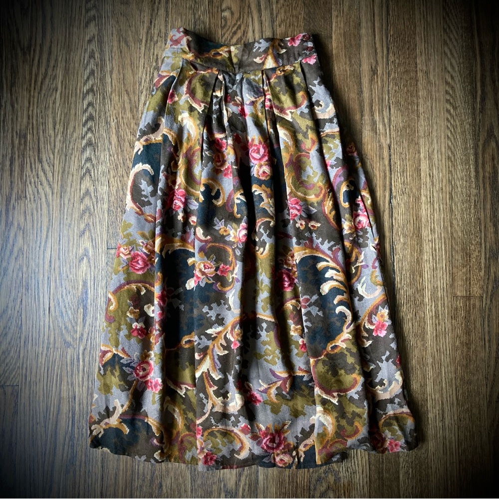 Vintage floral midi skirt